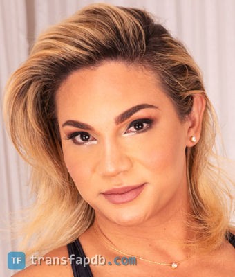 Alessandra Albuquerque