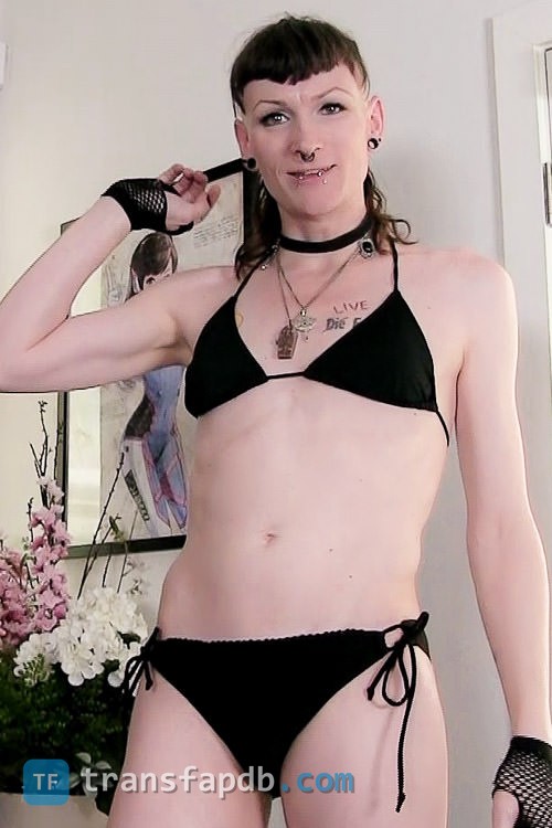 Lilly Demona