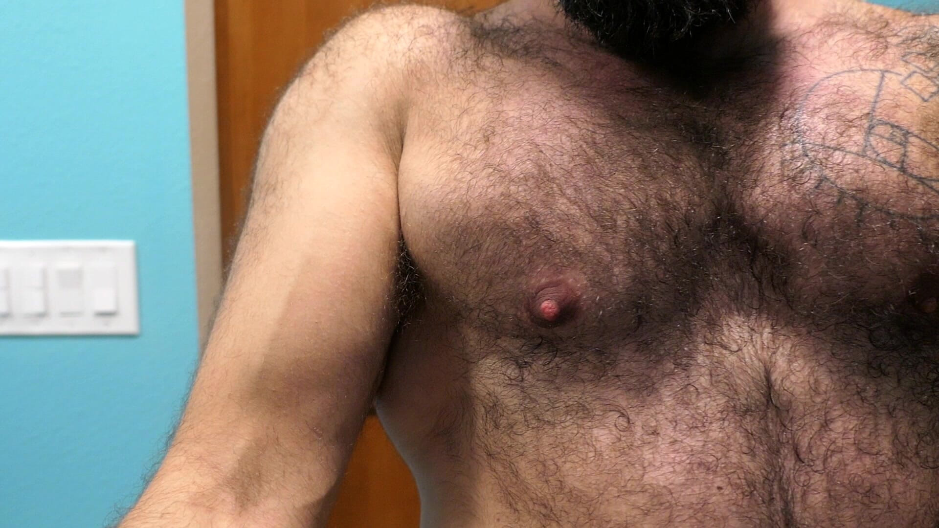 Alpha Muscle Show-off